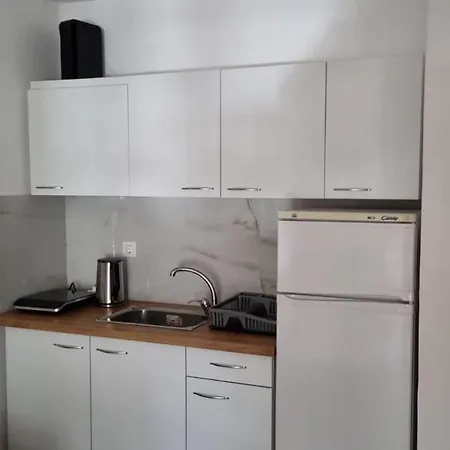 Niki-kipos * Leptokarya (Pieria)